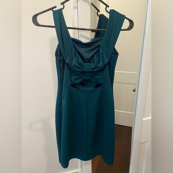 Emerald green formal mini dress - Picture 2 of 4
